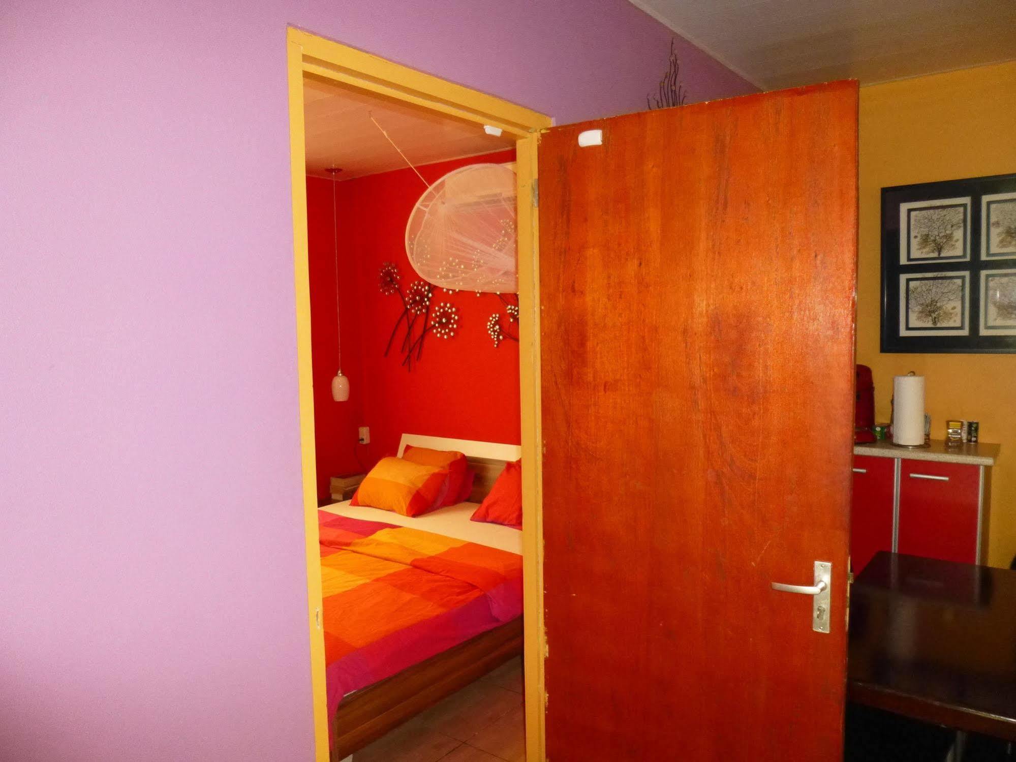 Kekemba Apartments パラマリボ エクステリア 写真